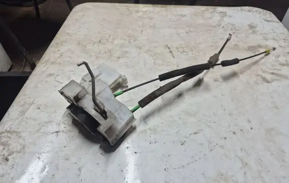 Mazda CX-7 Rear door lock