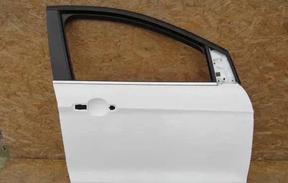 Ford Kuga II Front door 