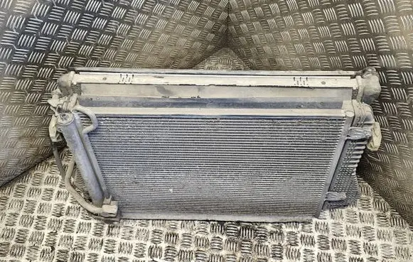 Volkswagen PASSAT B6 Radiator set 1K0121207bc 1K0121205A