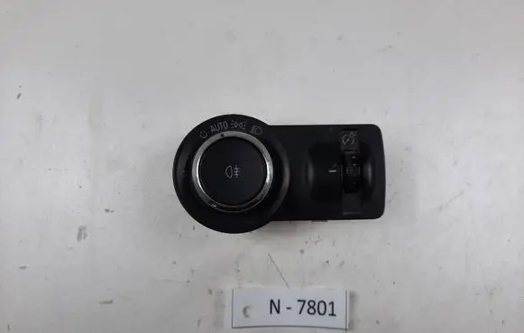 Opel Insignia A Light switch 13268710