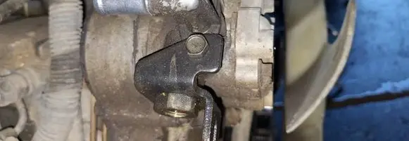 Nissan Terrano Power steering pump 38081048 2x800