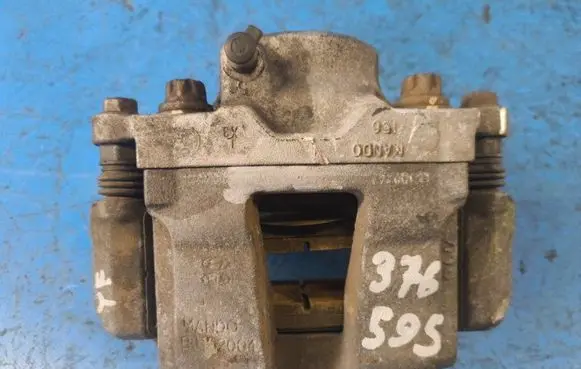 Hyundai Sonata Front brake caliper 581104R000