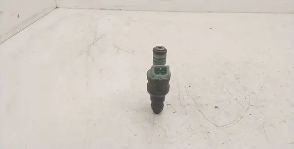 BMW 5 E39 Fuel injector 0280150415