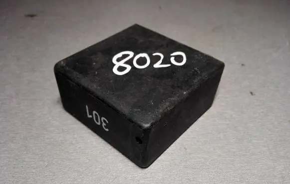 Audi A6 S6 C5 4B Other relay 4A0919471 5KG00656800