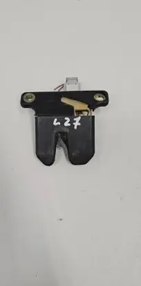 Audi A4 S4 B5 8D Tailgate/trunk/boot lock/catch/latch 6d5827505d