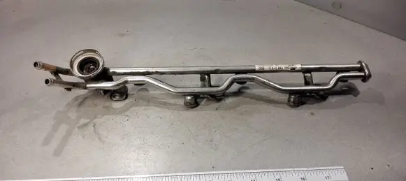 Volkswagen PASSAT B5.5 Fuel main line pipe 066133315D