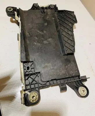 BMW X1 F48 F49 Battery tray 7641797