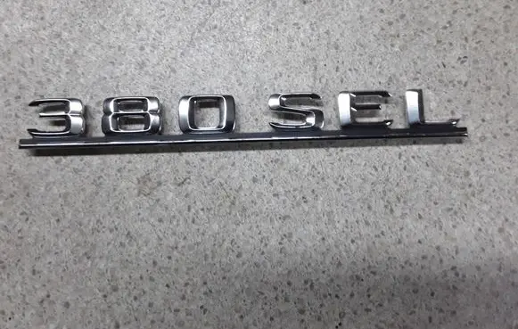 Mercedes-Benz S W126 Manufacturers badge/model letters 1268170215