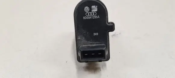 Seat Ibiza III (6L) Headlight level adjustment motor 8D0941295A