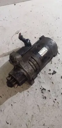 Nissan Almera Tino Starter motor 233008H801