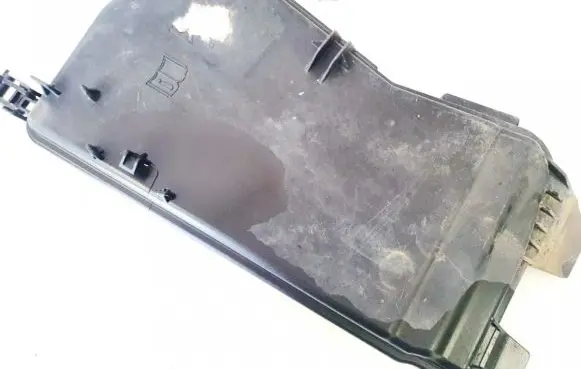 Mercedes-Benz E W212 Fuse box cover a2125400082