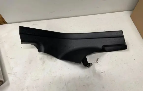 BMW X4 F26 Rear seat side bottom trim 9175050
