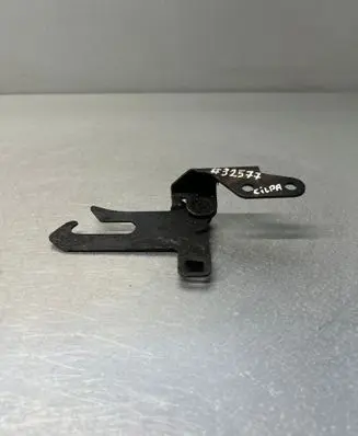 Volvo XC90 Engine bonnet/hood lock/latch loop/hook 8650488