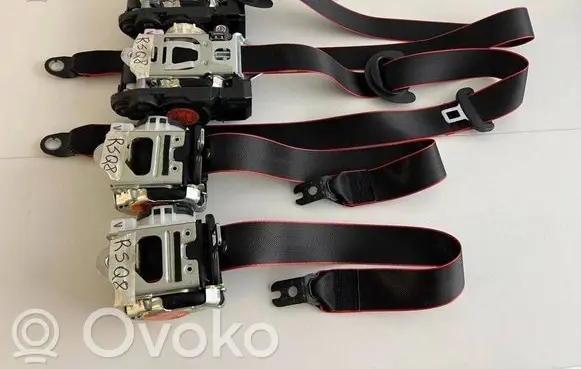 Audi Q8 Set of seat belts 