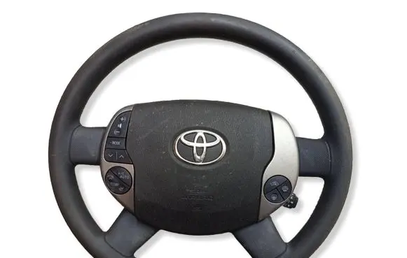 Toyota Prius (NHW20) Steering wheel 