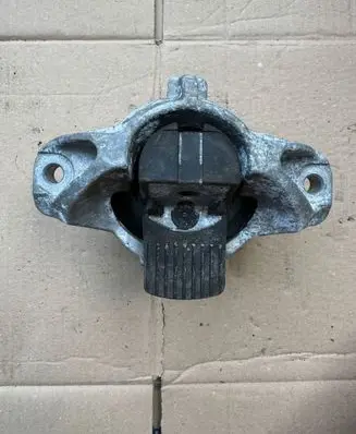 Porsche Panamera (971) Engine mount bracket 971199383A