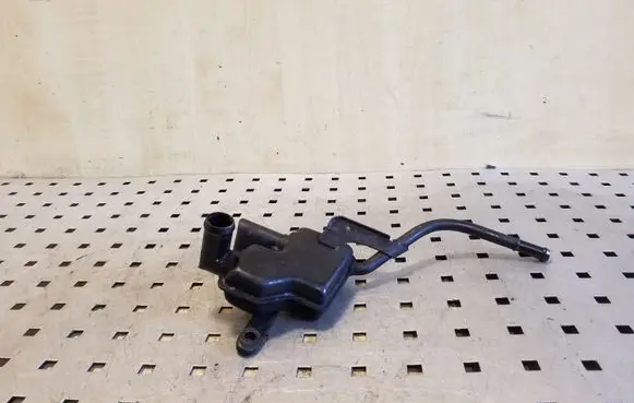 KIA Sorento Other engine bay part