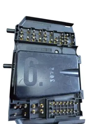 Mercedes-Benz E W124 Seat control module A1248200026