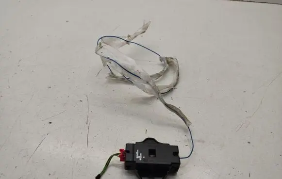 Audi Q7 4M Antenna control unit 4M0947293
