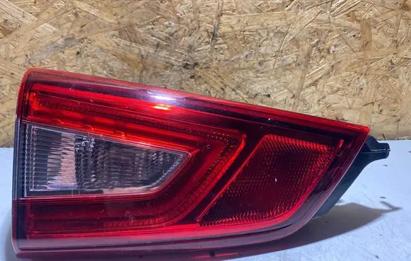 Nissan Qashqai Tailgate rear/tail lights