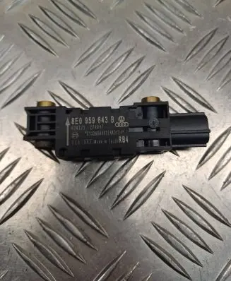 Audi A4 S4 B7 8E 8H Airbag deployment crash/impact sensor 8E0959643B
