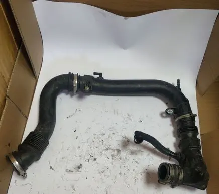 Ford Focus Air intake duct part CV616C784AG CV616C784BG