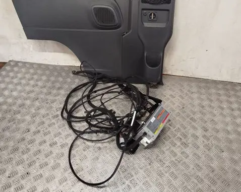 Renault Trafic III (X82) Voltage converter inverter 8201670442 769015444R 769014366R