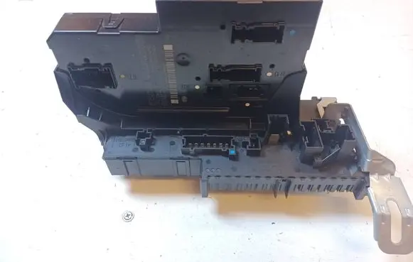 Mercedes-Benz C W204 SAM control unit 2049060205