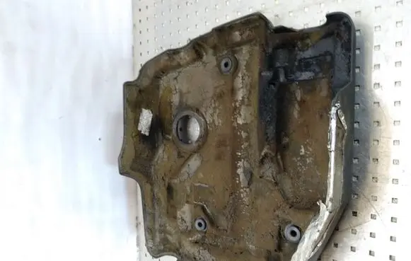 Volvo S40, V40 Engine cover (trim)