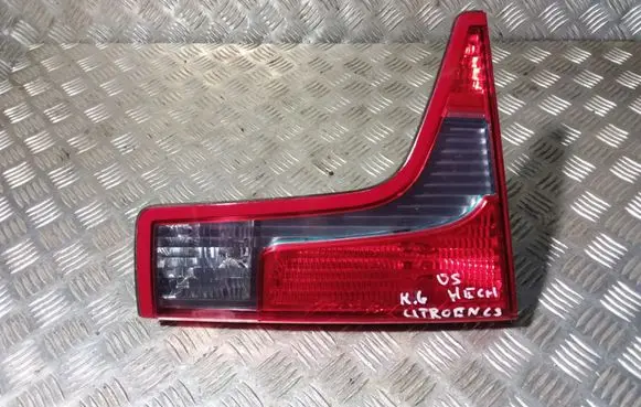 Citroen C5 Tailgate rear/tail lights 89032711