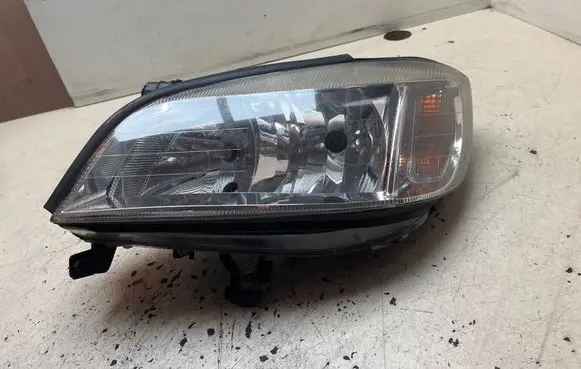 Opel Zafira A Headlight/headlamp 90582021 67716811