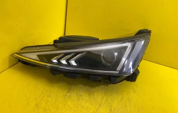 Hyundai Elantra VII Headlight/headlamp 92101F2600