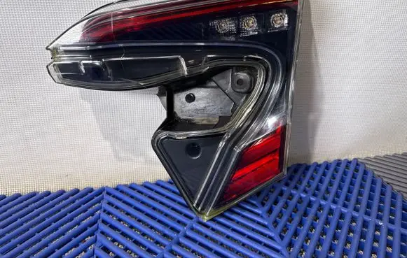 Toyota C-HR I Tailgate rear/tail lights 81580F4021 17768F