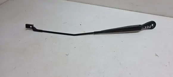 BMW 2 F45 Front wiper blade arm