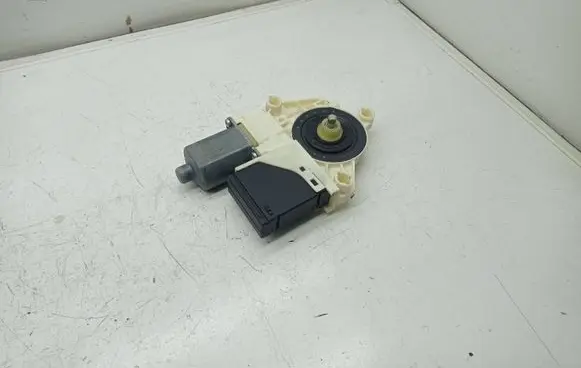Renault Megane III Rear door window regulator motor 827310002R 966362101 916830100