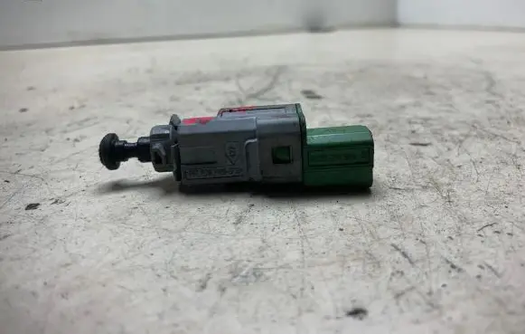 Renault Laguna II Brake pedal sensor switch 8200276360