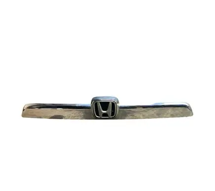 Honda CR-V Trunk door license plate light bar 74890SWWE010M1