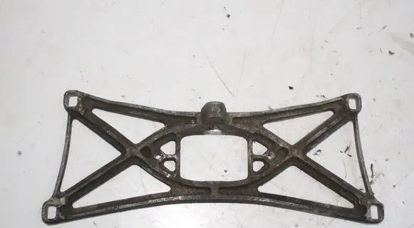 Jaguar XK8 - XKR Gearbox mounting bracket MJA7600AG