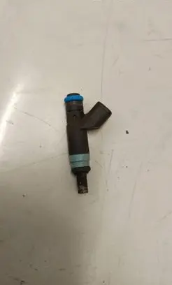 Dodge Durango Fuel injector 05038337AB