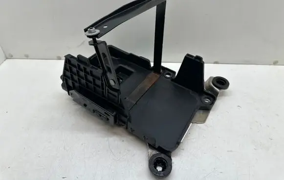Ford Focus Battery box tray JX6B10723AB