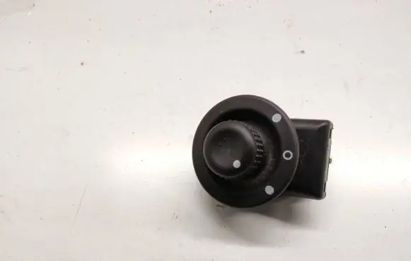 Mercedes-Benz Citan W415 Wing mirror switch 255704649r