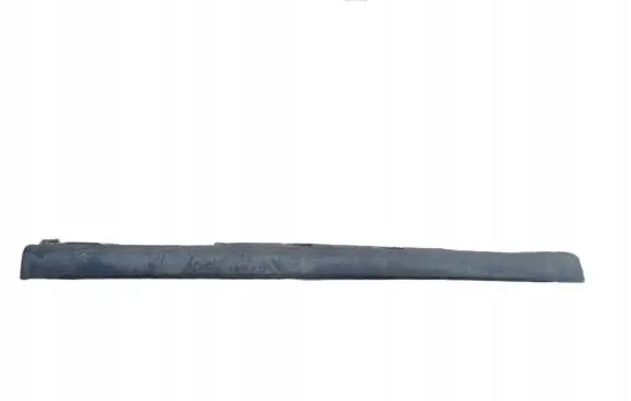 Toyota Corolla Verso E121 Sill/side skirt trim 