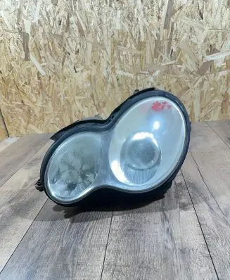 Mercedes-Benz C W203 Headlight/headlamp A2038203761 0301166275