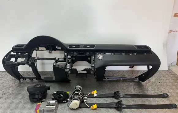 Volkswagen PASSAT B7 Dashboard 