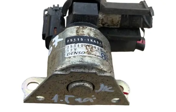 Nissan Juke I F15 Ignition relay 251151KA0A 2534002000