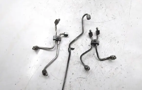 Toyota Avensis T270 Fuel return line/hose 