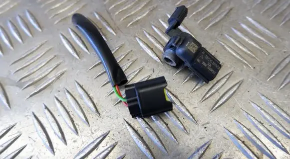Nissan Leaf II (ZE1) Airbag deployment crash/impact sensor 988305RA0A