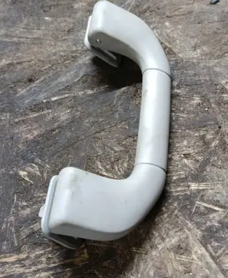 Mercedes-Benz C W204 Front interior roof grab handle A2048100051