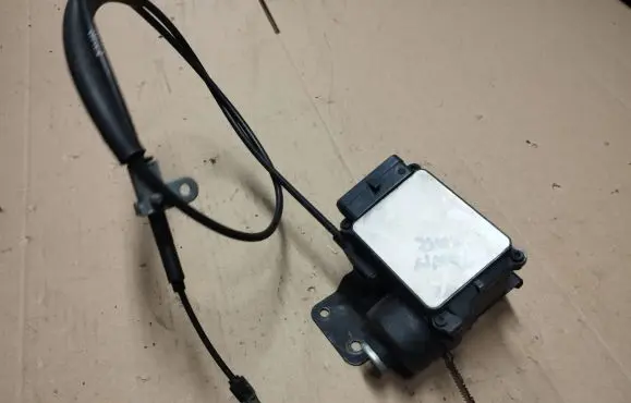Lincoln Town Car Cruise control unit/module F8VF9C735AE