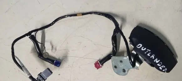 Mitsubishi Outlander Steering wheel buttons/switches 